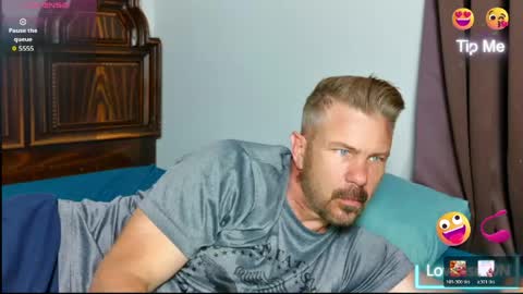 Blue Eyed Handsome Man online show from 8, 5, 2026