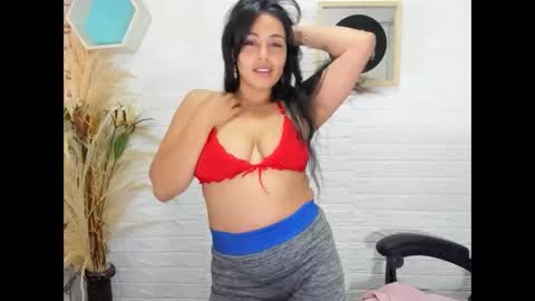 Ahisha online show from 30, 1, 2025