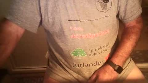 Snapshot of ahmole chatting on 12, 10, 2025 Ole online show from 12, 10, 2025