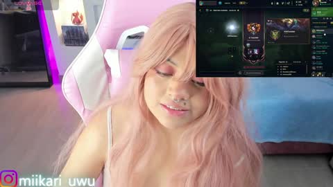 Snapshot of ahri_elderwood chatting on 9, 1, 2025 Ahri help me get to 100 online show from 9, 1, 2025