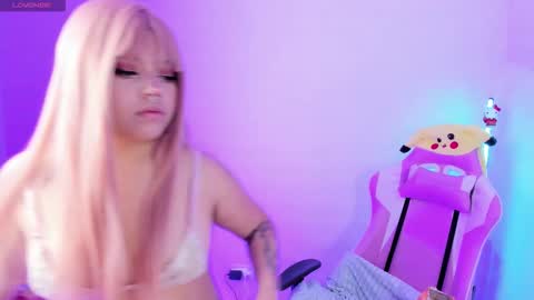 Snapshot of ahri_elderwood chatting on 6, 10, 2025 Ahri help me get to 100 online show from 6, 10, 2025