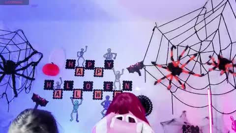 Snapshot of ahri_elderwood chatting on 13, 10, 2025 Ahri help me get to 100 online show from 13, 10, 2025