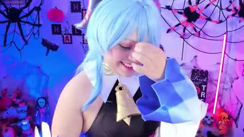 Snapshot of ahri_elderwood chatting on 31, 10, 2025 Ahri help me get to 100 online show from 31, 10, 2025