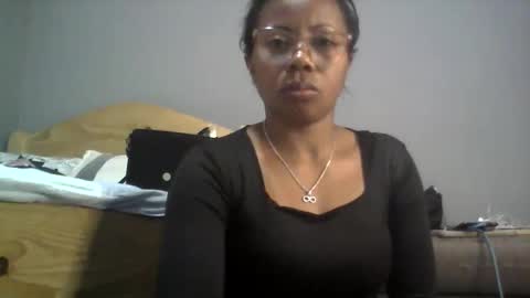Snapshot of aicha_boobs chatting on 18, 9, 2025 Aicha boobs online show from 18, 9, 2025