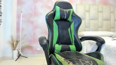 karoline  online show from 14, 2, 2026