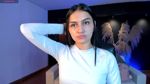 aidajoness online show from 5, 12, 2025