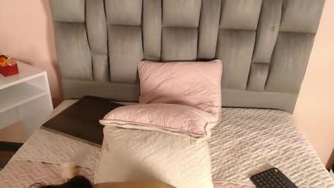 Snapshot of aiilynn_1 chatting on 3, 10, 2025 Ailyn online show from 3, 10, 2025