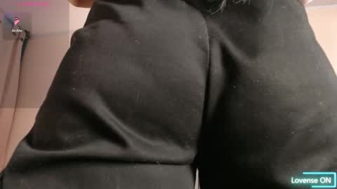 Snapshot of aiilynn_1 chatting on 20, 10, 2025 Ailyn online show from 20, 10, 2025