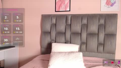 Snapshot of aiilynn_1 chatting on 28, 10, 2025 Ailyn online show from 28, 10, 2025