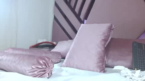 aiilynsmiith online show from 16, 1, 2026