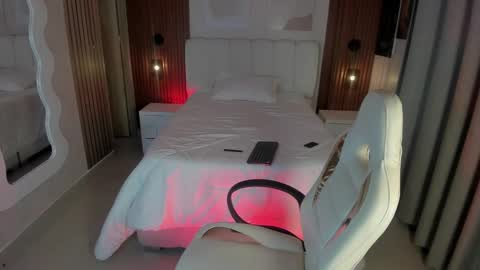   online show from 7, 2, 2026