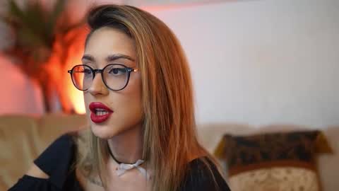  Aileen  online show from 26, 11, 2025