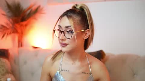  Aileen  online show from 31, 7, 2026