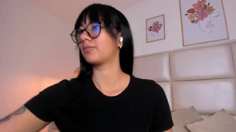 Aily Yozuko online show from 20, 2, 2025