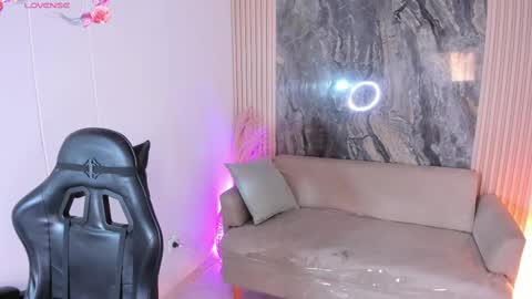 Ailyn online show from 8, 10, 2025