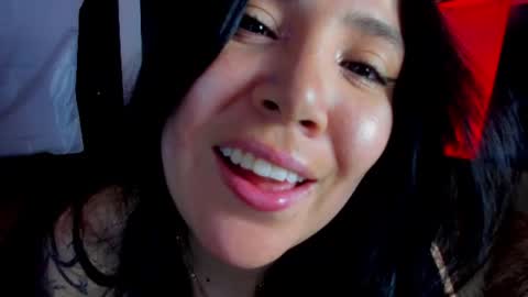 Ailyn  online show from 25, 7, 2026