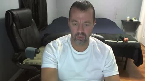 Daddy online show from 8, 11, 2025