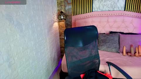 aisha__cambell online show from 30, 4, 2026