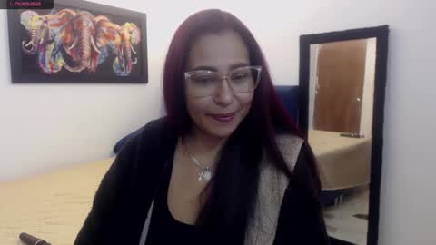 aisha_french online show from 15, 1, 2026
