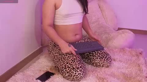 Ash             INDEPENDET MODEL  online show from 9, 3, 2026
