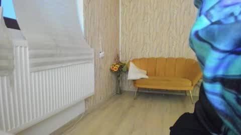 Aisha online show from 13, 2, 2025