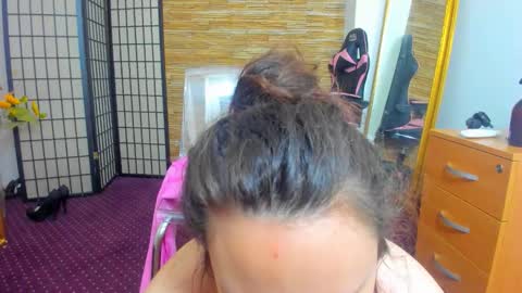 Aisha online show from 3, 3, 2026