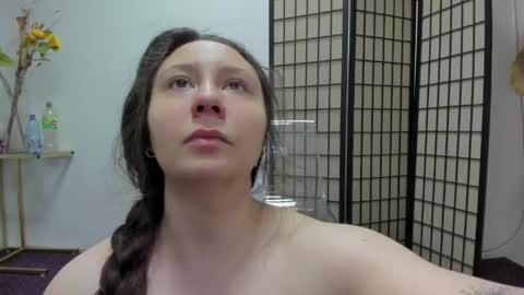 Aisha online show from 4, 5, 2026