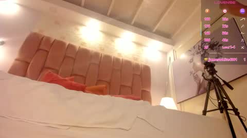 aisha  online show from 18, 3, 2026