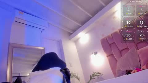 aisha  online show from 3, 5, 2026