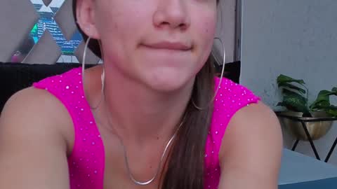 Snapshot of aitana_baker_ chatting on 18, 1, 2025 little aitana online show from 18, 1, 2025