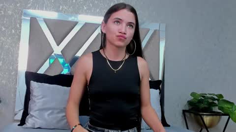 Snapshot of aitana_baker_ chatting on 27, 1, 2025 little aitana online show from 27, 1, 2025