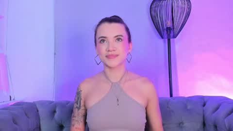 Snapshot of aitana_baker_ chatting on 8, 10, 2025 little aitana online show from 8, 10, 2025