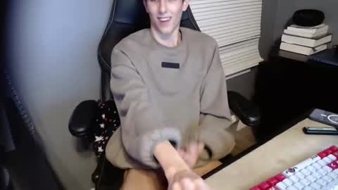 Snapshot of aittamz chatting on 18, 12, 2024 matt online show from 18, 12, 2024