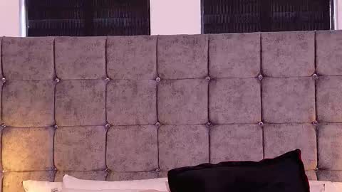 Snapshot of aivadumont chatting on 17, 3, 2026 Queen Dumont online show from 17, 3, 2026