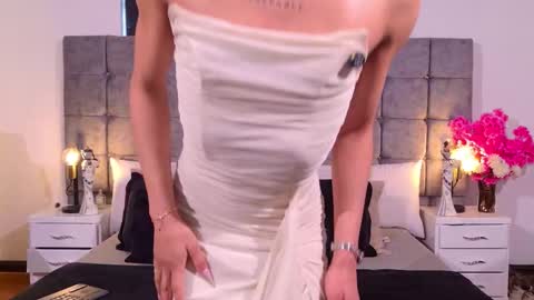 Snapshot of aivadumont chatting on 22, 3, 2026 Queen Dumont online show from 22, 3, 2026