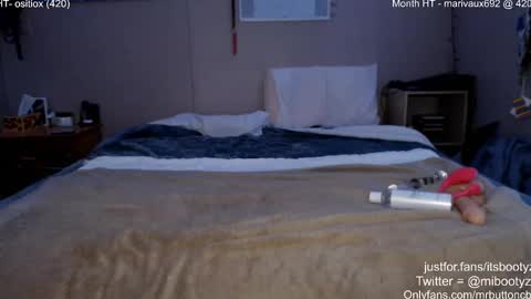 Snapshot of akabutt chatting on 22, 2, 2025 Alec online show from 22, 2, 2025