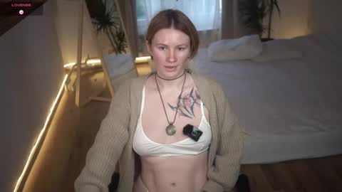 Akaneiro online show from 6, 1, 2025