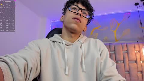 akazaboy online show from 10, 12, 2024