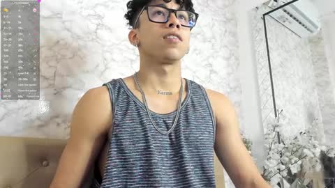 akazaboy online show from 12, 12, 2024