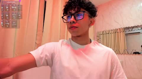 akazaboy online show from 10, 1, 2025