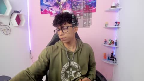 akazaboy online show from 12, 1, 2025