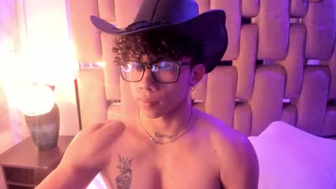 akazaboy online show from 15, 11, 2025