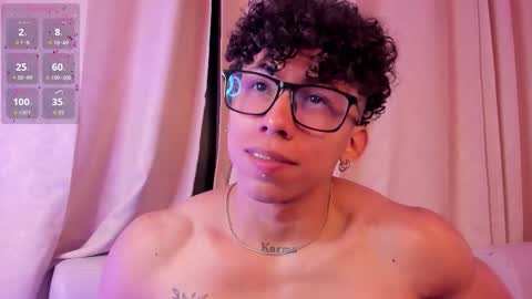 akazaboy online show from 5, 12, 2025