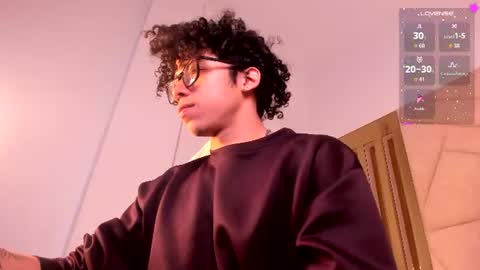 akazaboy online show from 25, 6, 2026