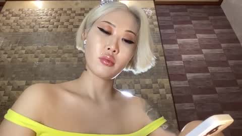 Akemi online show from 20, 2, 2025