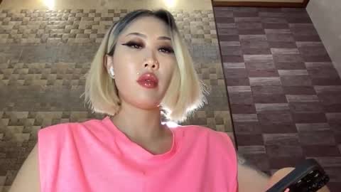 Akemi online show from 5, 10, 2025