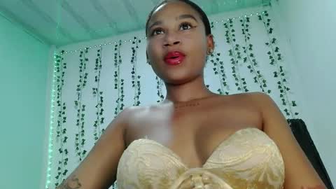 Snapshot of akemy_saunderz chatting on 1, 6, 2026 akemy_saunderz online show from 1, 6, 2026