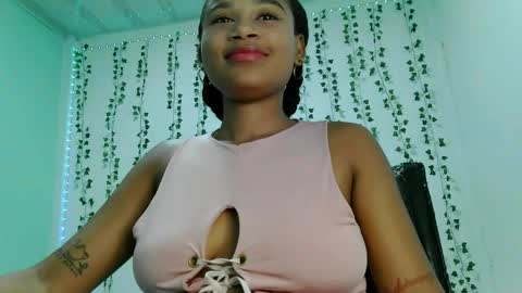Snapshot of akemy_saunderz chatting on 6, 6, 2026 akemy_saunderz online show from 6, 6, 2026