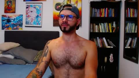 Snapshot of akiles_r chatting on 9, 12, 2024 akiles online show from 9, 12, 2024