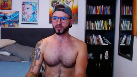 Snapshot of akiles_r chatting on 10, 12, 2024 akiles online show from 10, 12, 2024